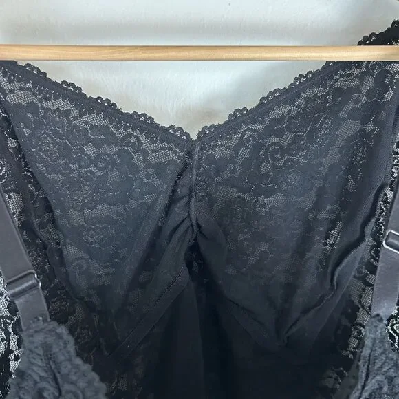 TORRID Women's Black Unlined Lace Bralette Size 5X Romantic Bra Top Whimsigoth - Picture 6 of 6